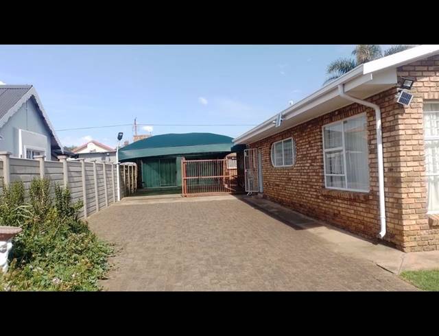 3 BEDROOM HOUSE FOR SALE IN RANDPOORT